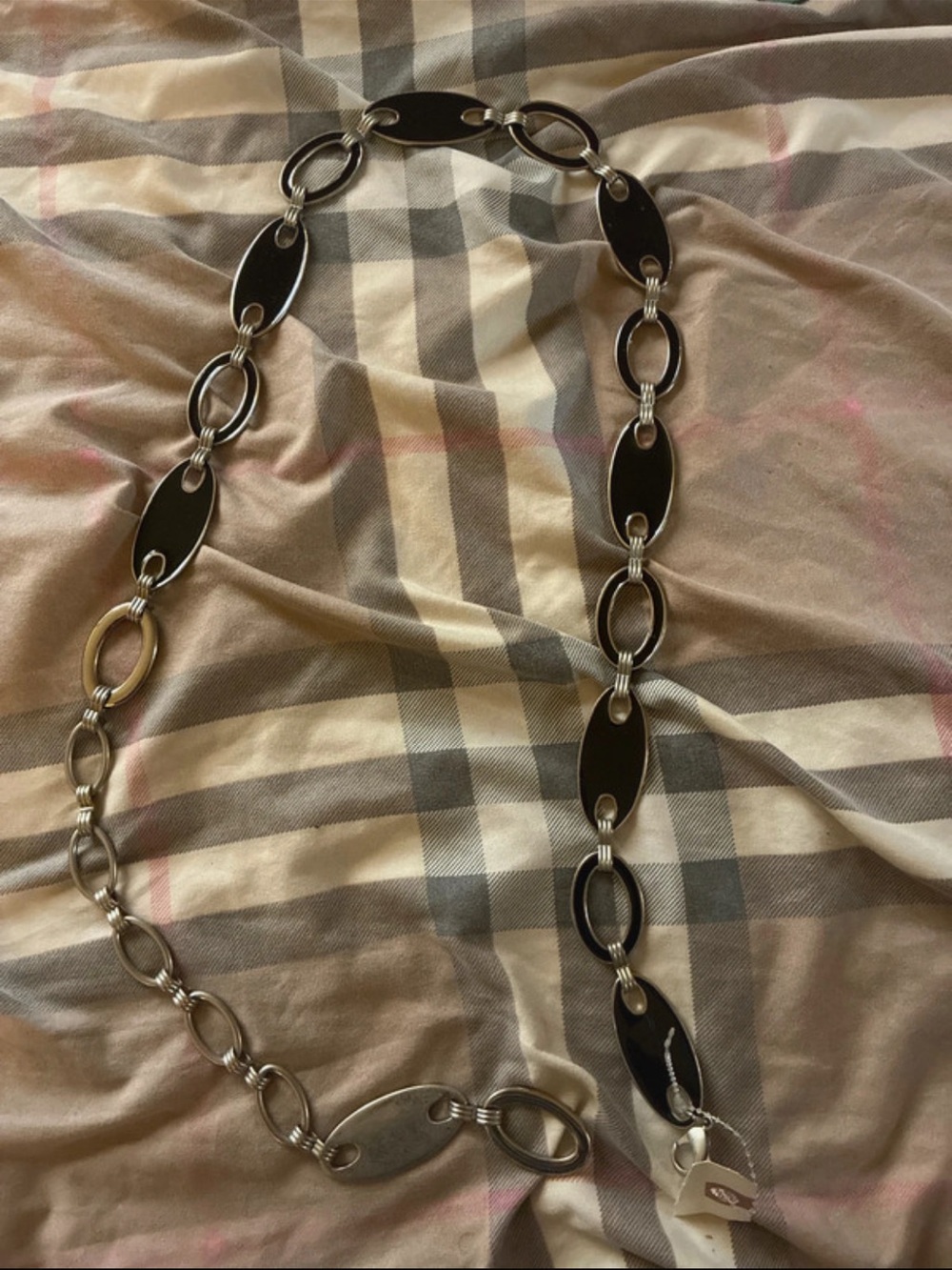 Women’s Black and Silver Link chain belt